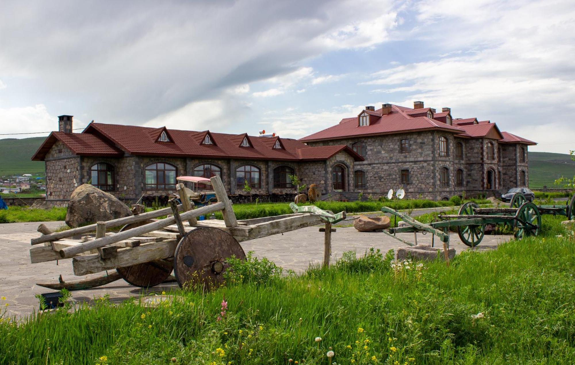 Lake Cildir Lodge Exterior photo